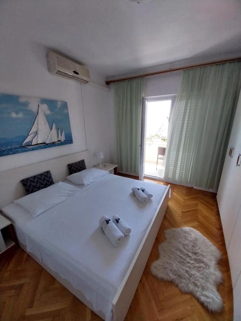 Apartments Josip Baska Voda Bagian luar foto