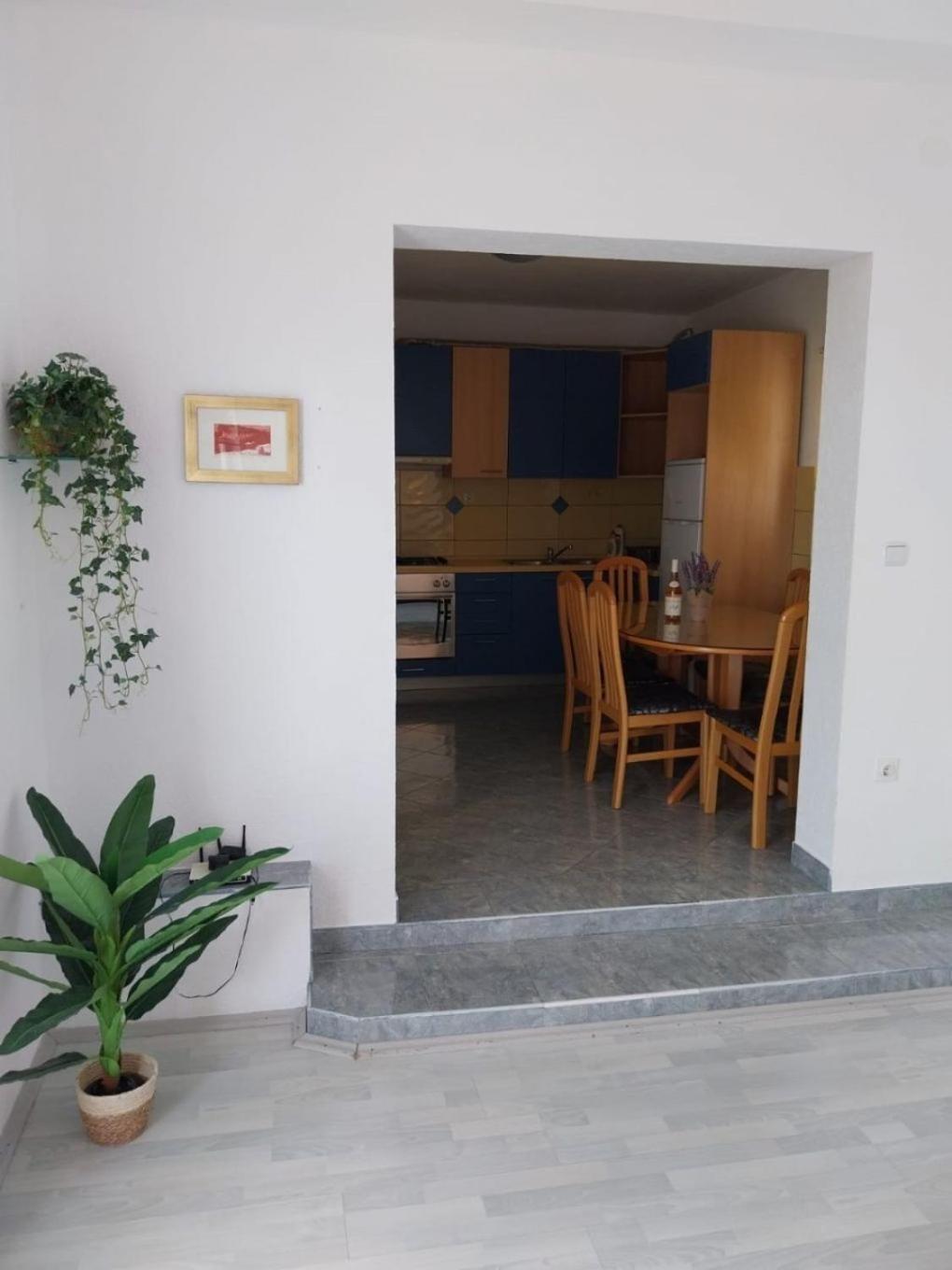 Apartments Josip Baska Voda Bagian luar foto