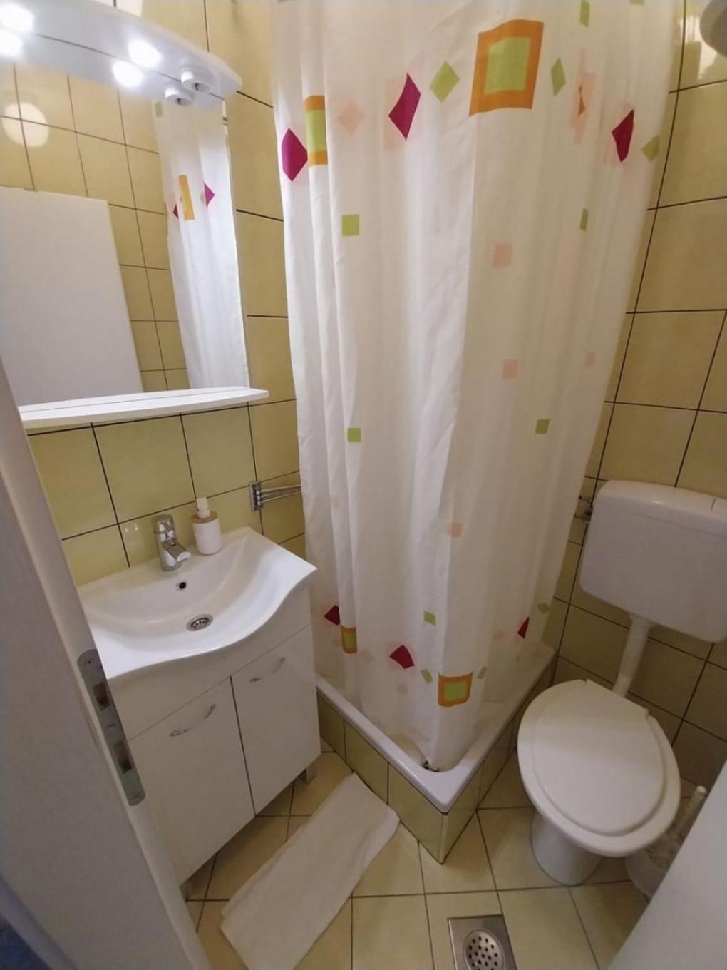 Apartments Josip Baska Voda Bagian luar foto