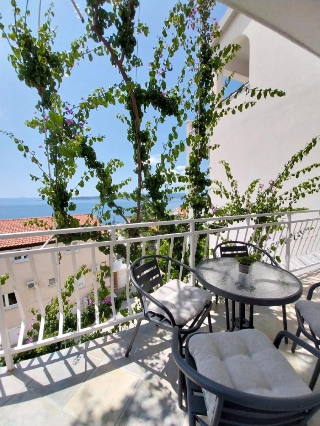 Apartments Josip Baska Voda Bagian luar foto