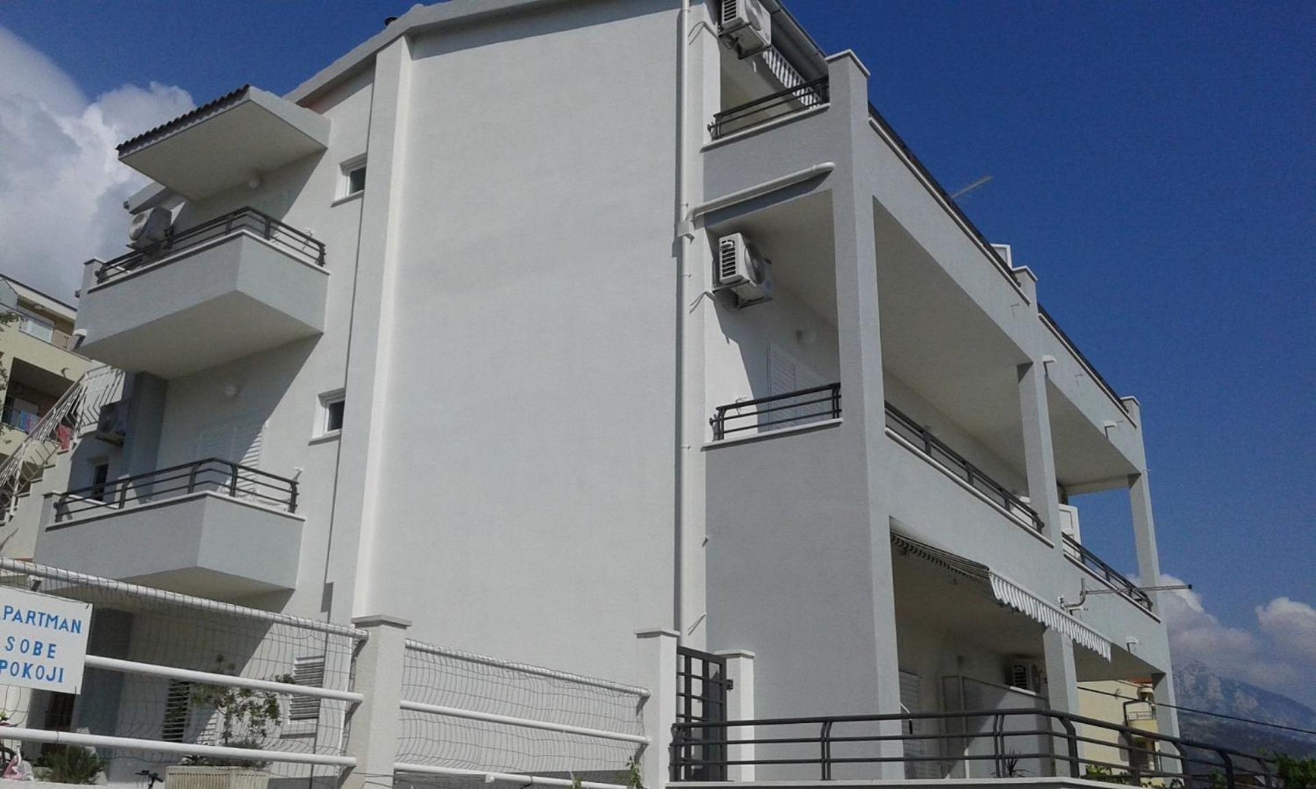 Apartments Josip Baska Voda Bagian luar foto
